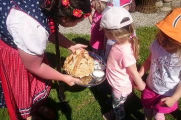 18519419_1376286185825399_2283535167989024467_n