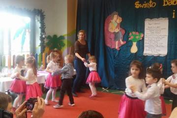 12642813_931190133668342_3959124515660222699_n